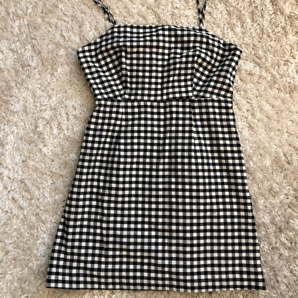 Black and white checked; Ivy+Main; Large